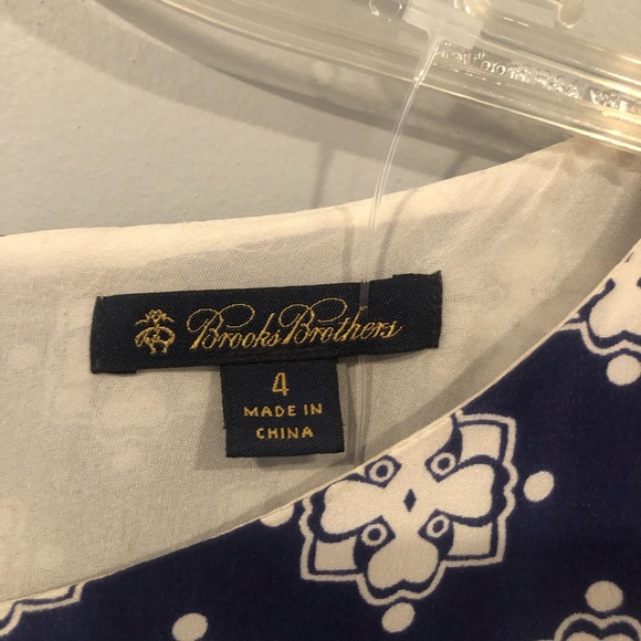 ⭕️PRICE FIRM Brooks Brothers Navy and White Geometric Print Dress Size 4 - Picture 2 of 3